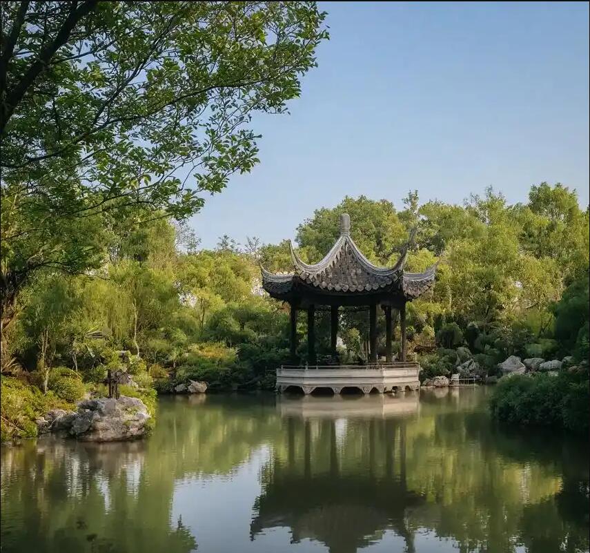 宁城县初礼餐饮有限公司